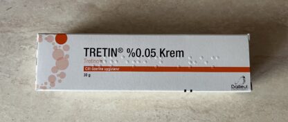 Tretinoin gel 0.05% or 0.025%